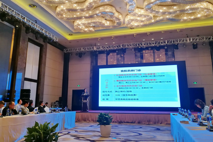 曾英彤1.jpg